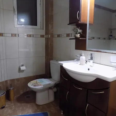 アパート Natalys 2 Bedroom Gorgeous In ヴォロス