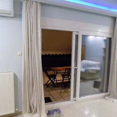 アパート Natalys 2 Bedroom Gorgeous In ヴォロス
